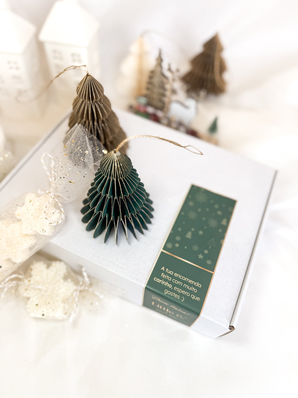 Caixa Presente Branca - Natal 2025